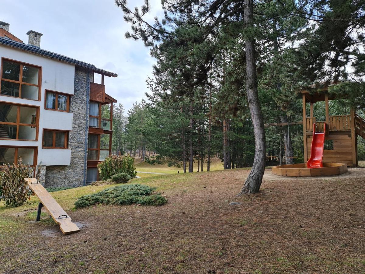 Pirin Golf Apartment Home With Private Garden Bansko Bagian luar foto