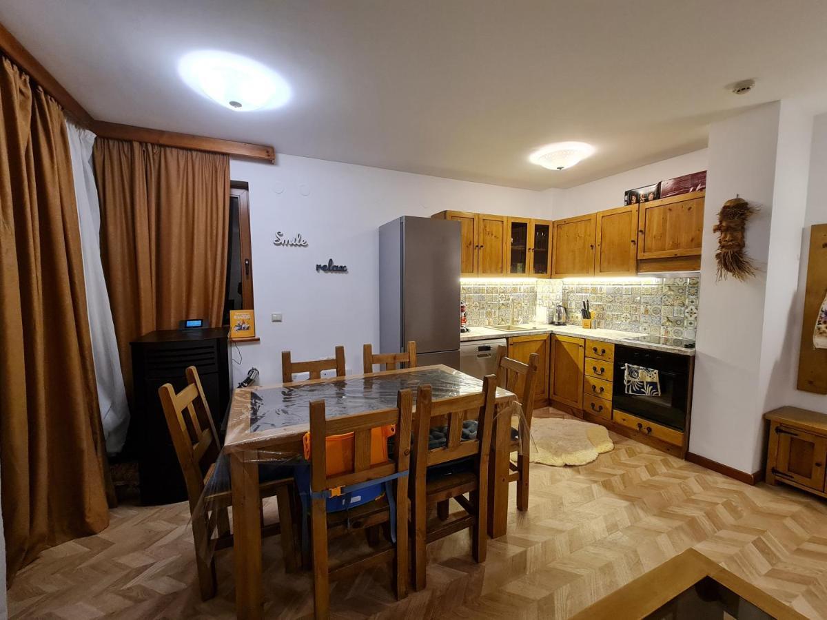 Pirin Golf Apartment Home With Private Garden Bansko Bagian luar foto