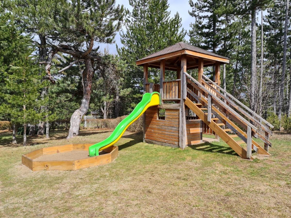 Pirin Golf Apartment Home With Private Garden Bansko Bagian luar foto